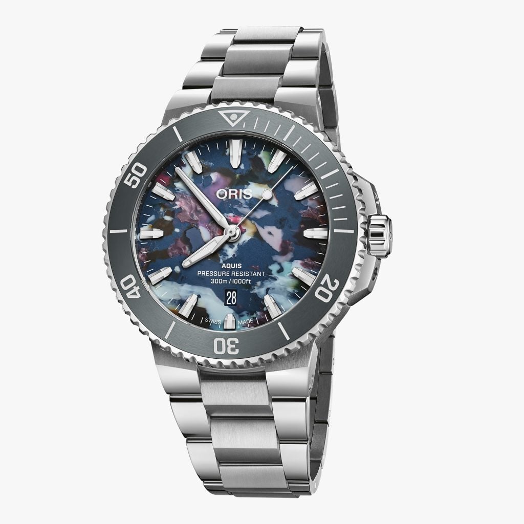 Oris Aquis Date Upcycle 01 733 7789 4150-07 8 23 04PEB
