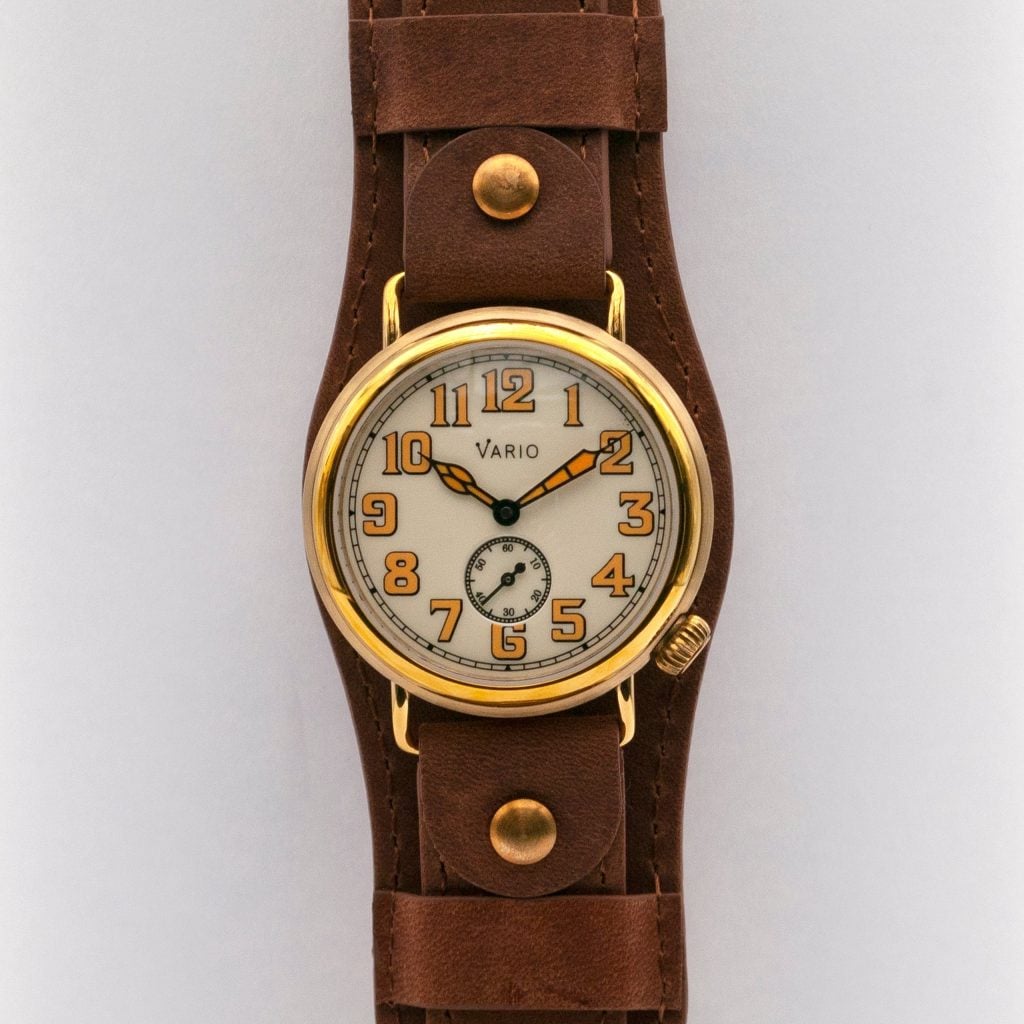 Vario 1918 Trench Brass Cream Dial with Orange Lume 37 mm Bund Camel Brown 37 mm Bund Forest Green